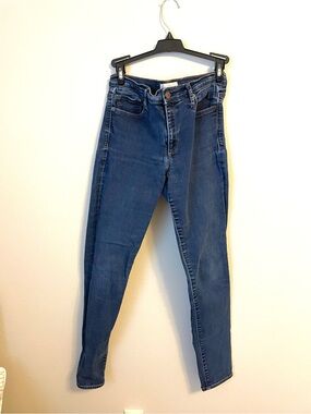 GAP True Skinny Dark Wash Jeans – Size 29L / 8 Long